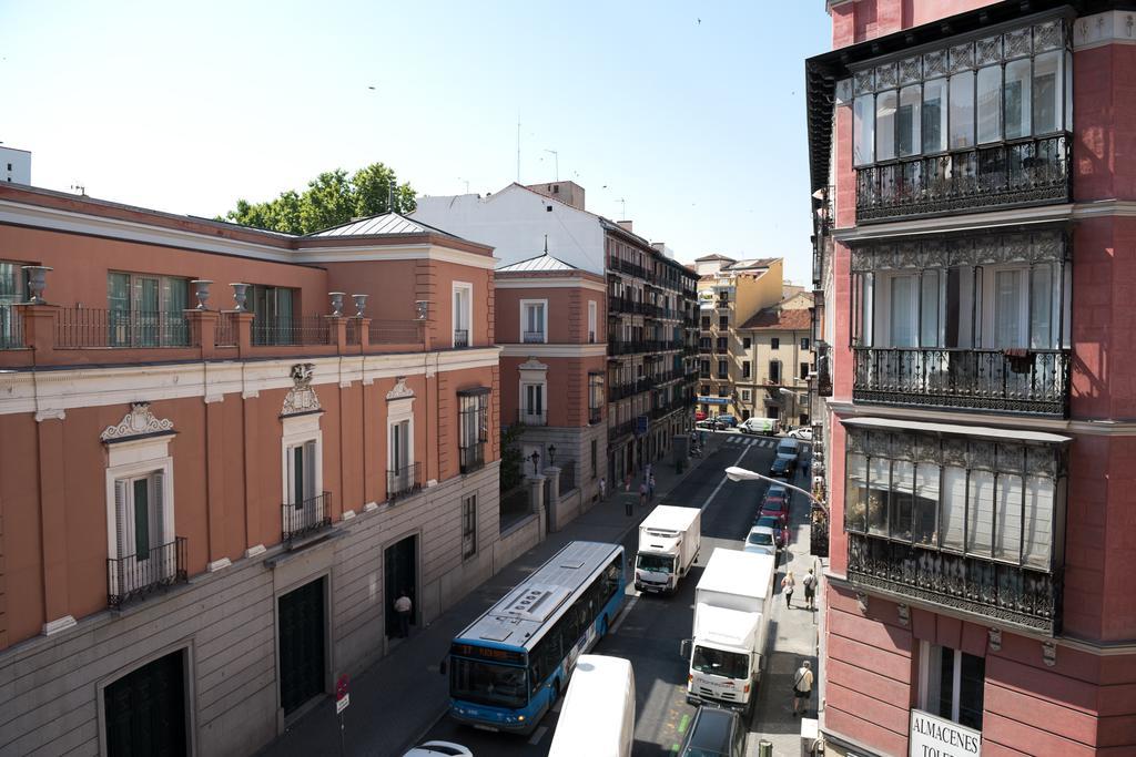 Estudio Plaza Mayor Madrid Exterior foto